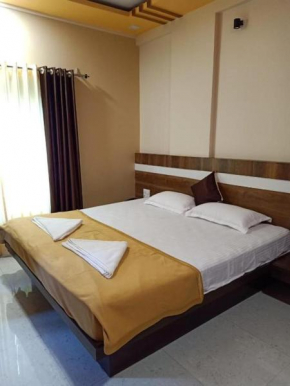 Malvan Safar Hotel Chiwala Beach